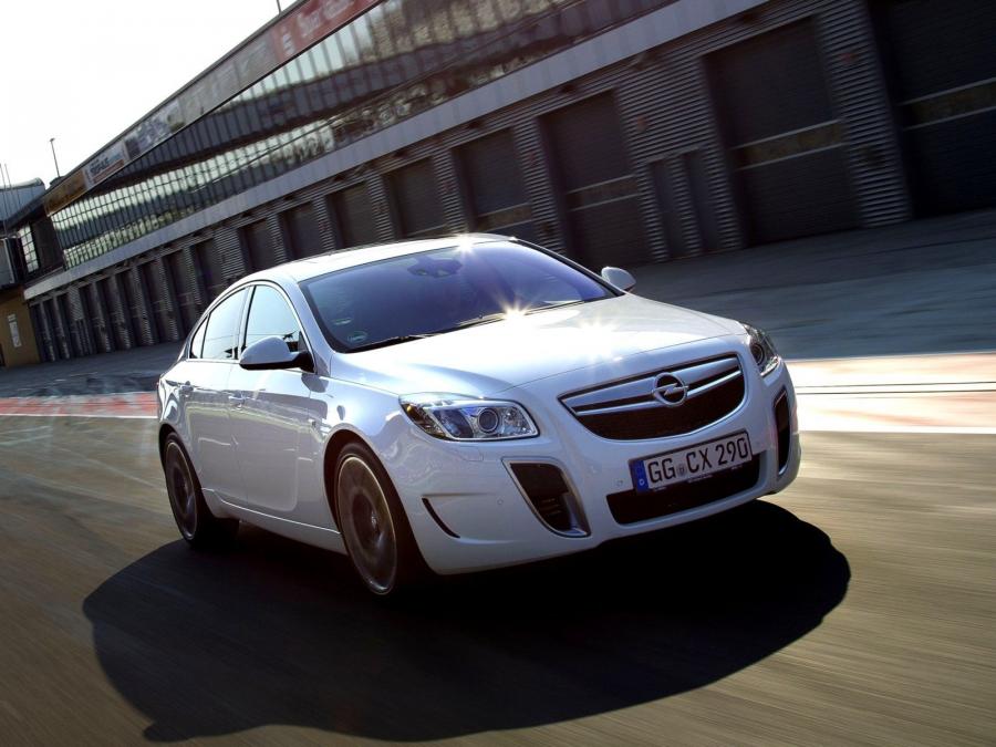 Opel Insignia OPC 2009 года  (фото 13 из 57)
